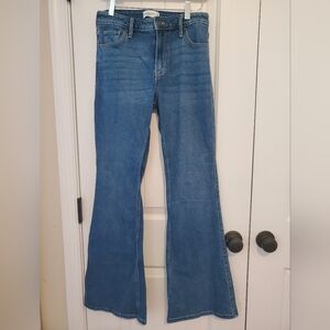 Abercrombie & Fitch The Vintage Flare high rise jeans, size 4R/27